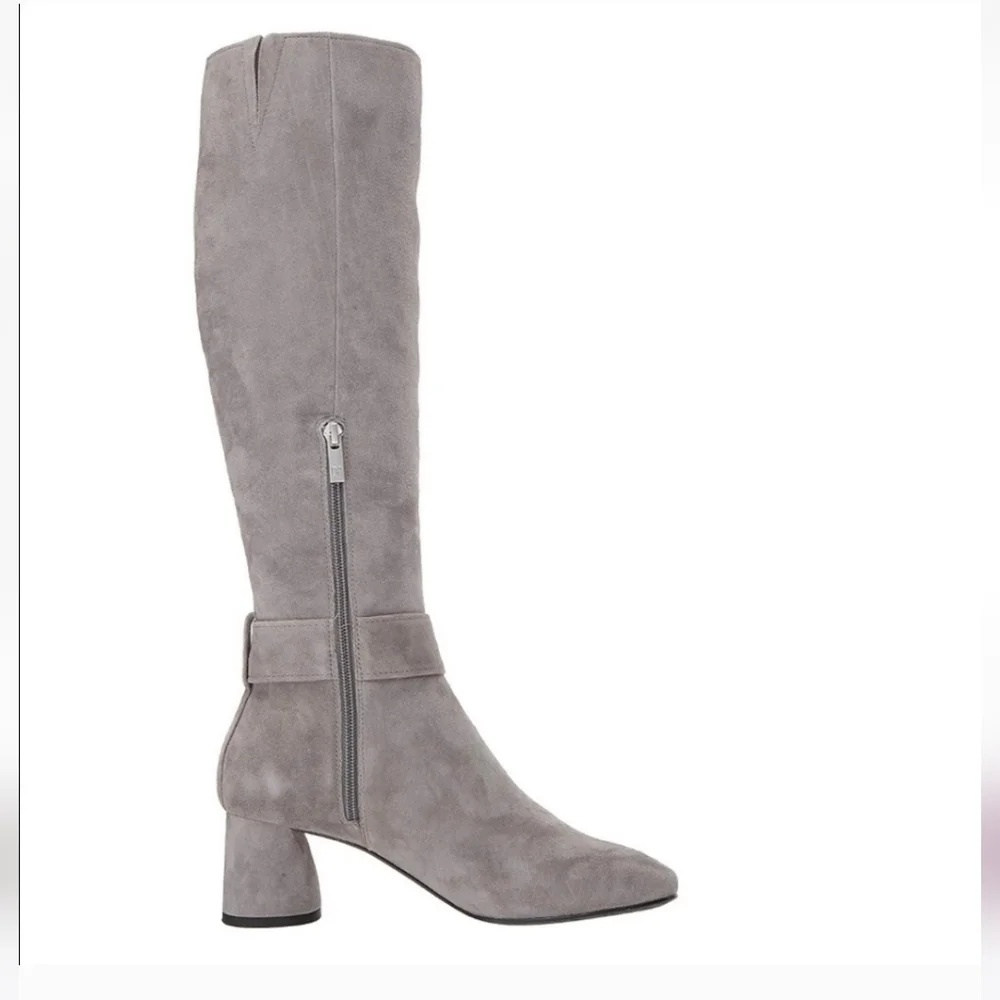 Donald J. Pliner chic gray